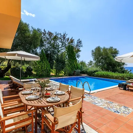 Olivia 3 Bed In Lourdas Kefalonia *